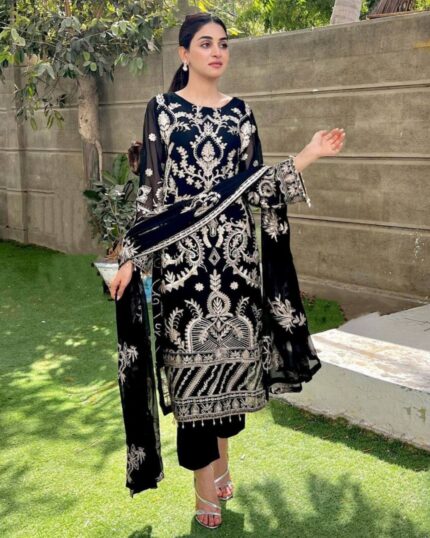 Aromatic Black Pure Georgette Embroidery Work Pakistani Salwar Suit With Dupatta