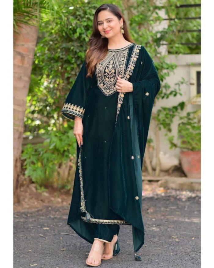 Casual Dark Green Micro Velvet Embroidery Work Pakistani Suit With Dupatta