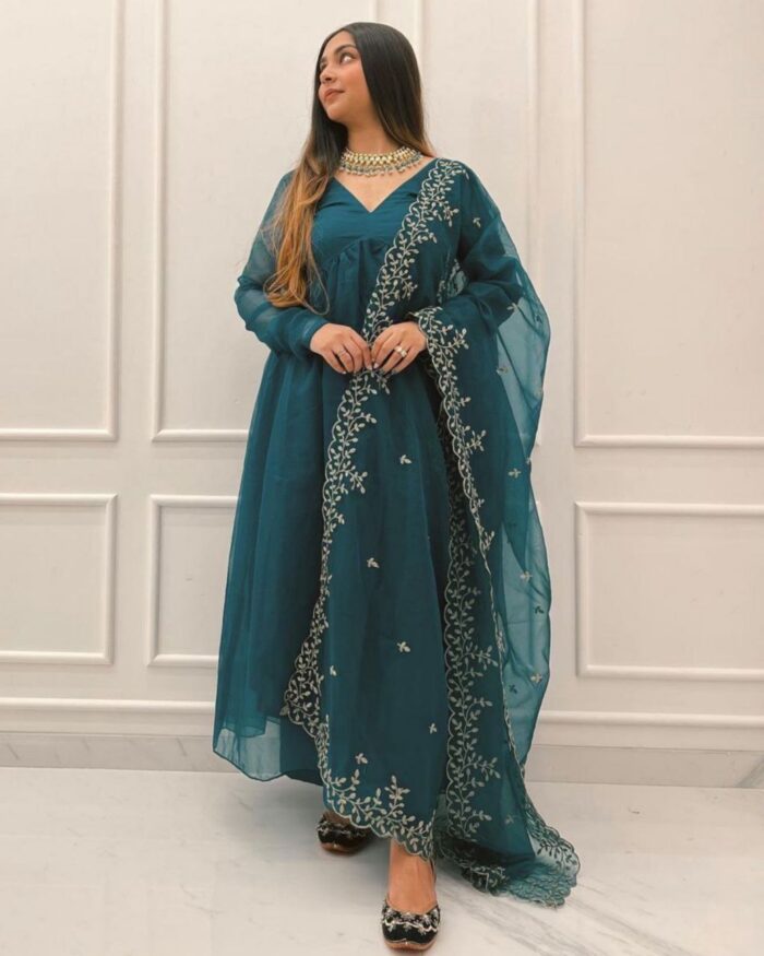 Casual Morpich Pure Georgette Embroidery Work Work Anarkali Suit With Dupatta