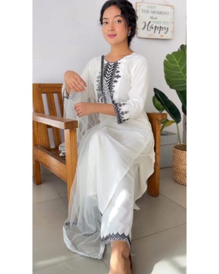 Casual White Rayon Cotton Embroidery Work Pant Suit With Dupatta