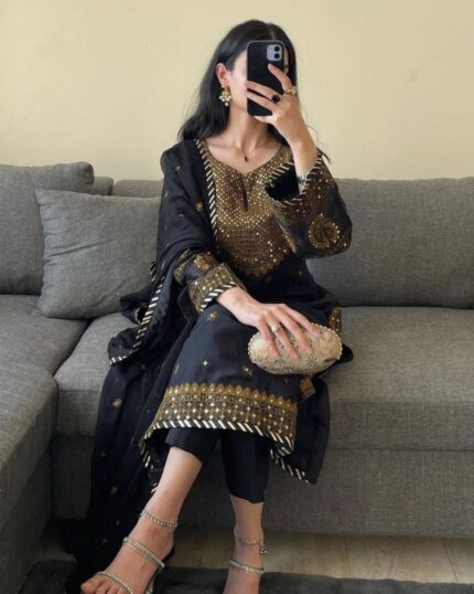 Exclusive Black Georgette Embroidery Work Pakistani Suit With Dupatta